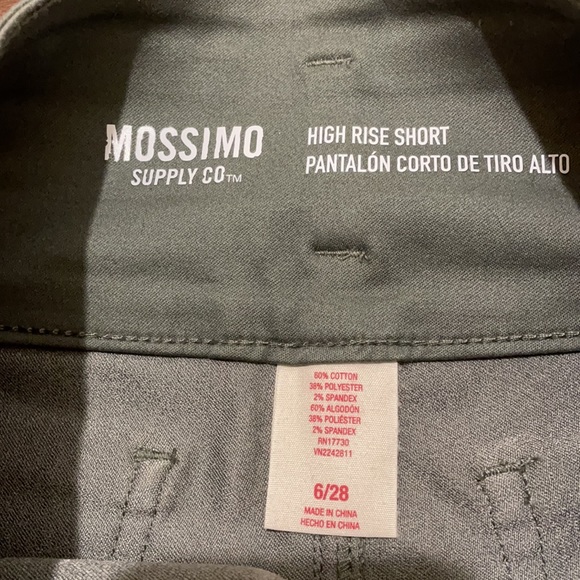 High Waisted Green Shorts - size 6 - Picture 4 of 4